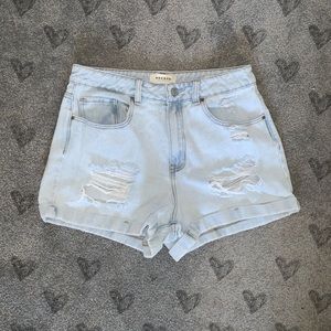 PacSun Mom Jean Shorts Light Wash